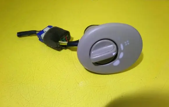 Interior fan control switch