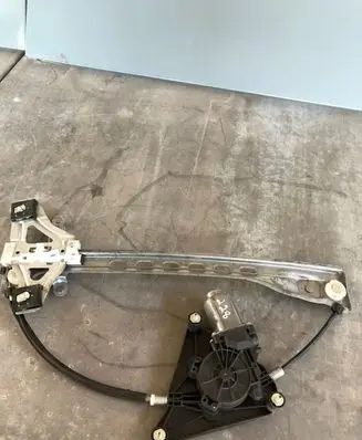 Toyota Aygo AB40 Front door window regulator with motor 1540311112 402663A 154031