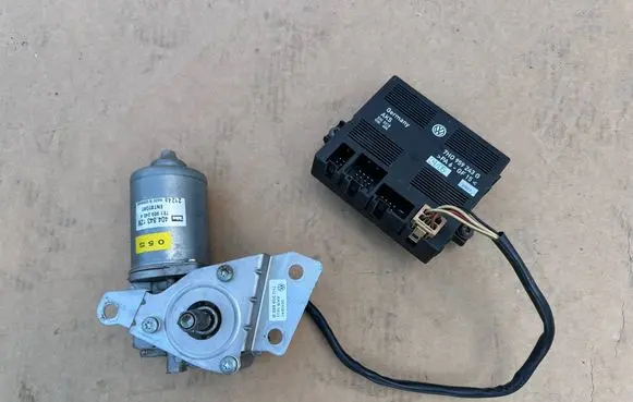 Volkswagen Multivan T5 Sliding door motor 7E1959245A 7H0959243G 7H0959668B