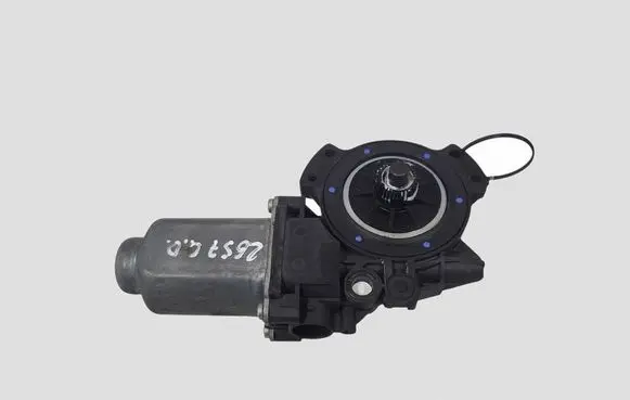 Hyundai ix35 Rear door window regulator motor 402353B