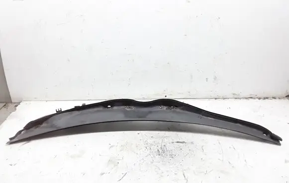 Mercedes-Benz C W203 Wiper trim 2038301713