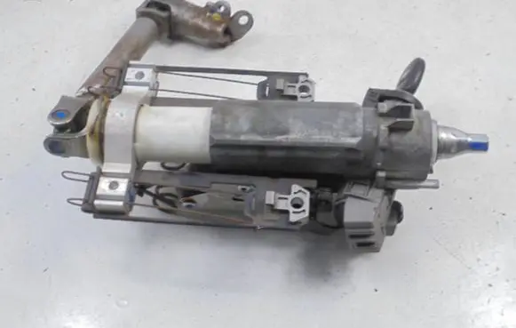 Ford Mondeo Mk III Ignition lock