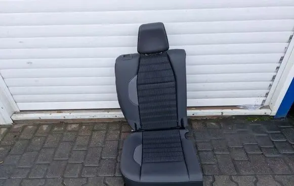 Peugeot 2008 I Second row seats 534534534534