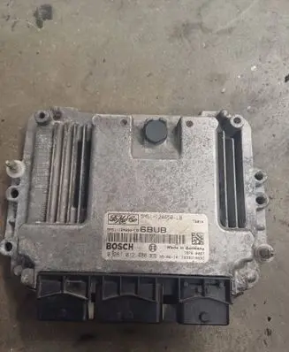 Ford Focus C-MAX Engine control unit/module 5M5112A650LB 0281012486