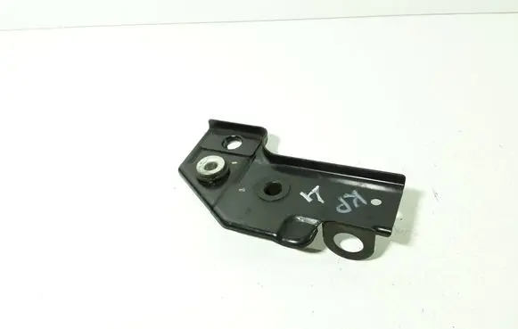 Toyota Avensis T270 Radiator mount bracket 