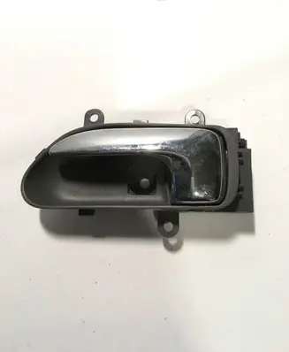 Nissan X-Trail T31 Front door interior handle