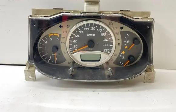 Nissan Almera Tino Speedometer (instrument cluster) BU004 OX51960