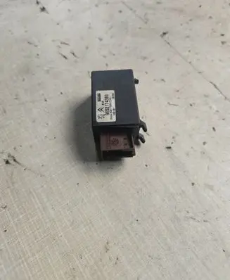 Citroen C2 Fuel pump relay 9652174380 198137 16704