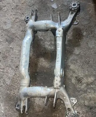 BMW 5 E60 E61 Rear subframe 6761906 6759610