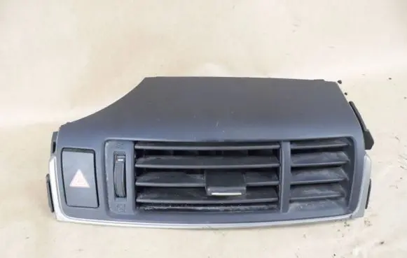 Toyota Corolla Verso AR10 Hazard light switch