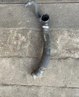 Audi Q8 Engine coolant pipe/hose 4M0122055DF