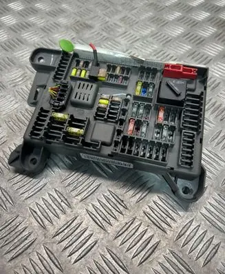 BMW X5 E70 Fuse module 6931687