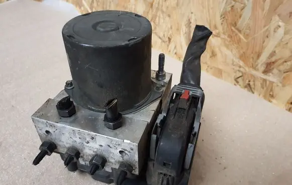 Audi A4 S4 B7 8E 8H ABS Pump 8E0614517BF06 8E0910517H014