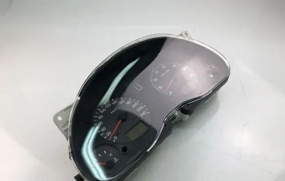 Seat Alhambra (Mk2) Speedometer (instrument cluster) 98VW10849FC