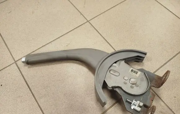 Handbrake/parking brake lever assembly