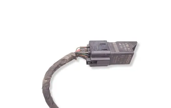 Volkswagen Crafter Glow plug pre-heat relay 0281003038 038907281D