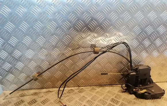 Mercedes-Benz CLK A209 C209 Front door lock 2097200235
