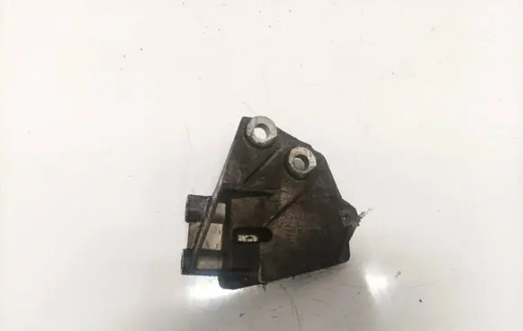 Renault Laguna I Engine mounting bracket 7700864312