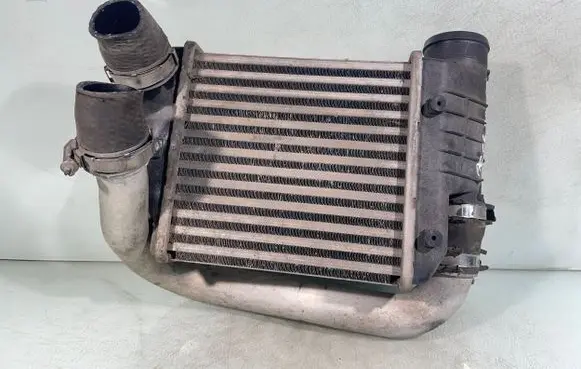 Audi A6 S6 C6 4F Intercooler radiator