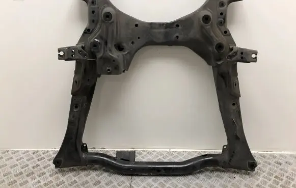 Honda CR-V Front subframe