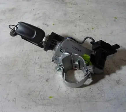 Opel Astra K Ignition lock 39079938