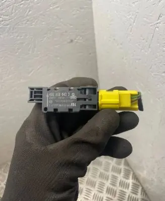 Audi A8 S8 D3 4E Airbag deployment crash/impact sensor 4B0959643D