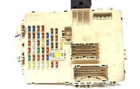 Hyundai i40 Fuse module 919503Z121