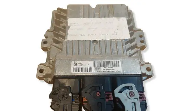 Peugeot 308 Engine control unit/module ECU 9667155780 S180075002F 9666571380