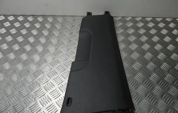 Volkswagen Golf VII (B) pillar trim (bottom) 5G4867292DE T507