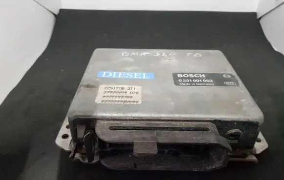 BMW 5 E34 Engine control unit/module 0281001063