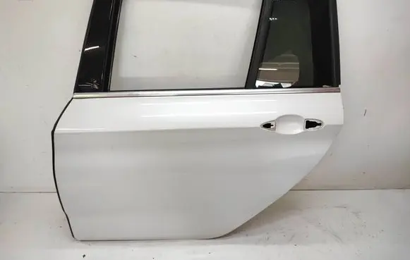BMW 2 F46 Rear door 