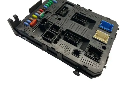 Peugeot 3008 I Comfort/convenience module 967847688001 230459502 230346602