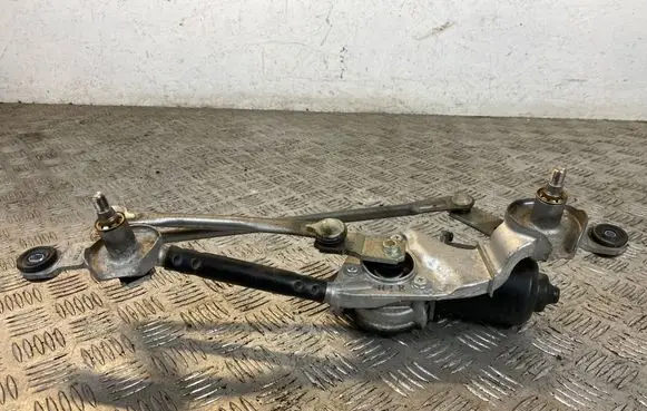 Hyundai i30 Front wiper linkage and motor 035248240 98100A5000