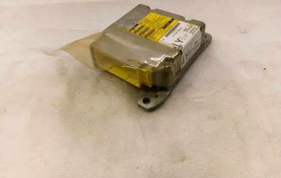 Toyota Avensis T270 Airbag control unit/module 219122101 8917005230