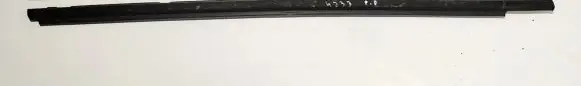 Toyota RAV 4 (XA20) Front door glass trim molding 