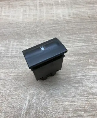 Skoda Octavia Mk1 (1U) Fuel tank opening switch 1U0959833C