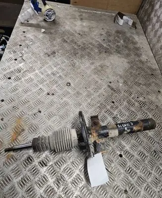 Front shock absorber/damper