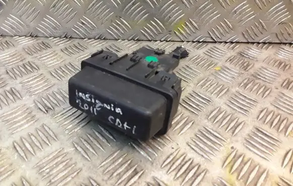 Opel Insignia A Fuse box set