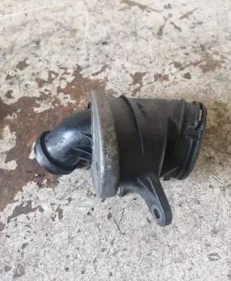 Intake resonator