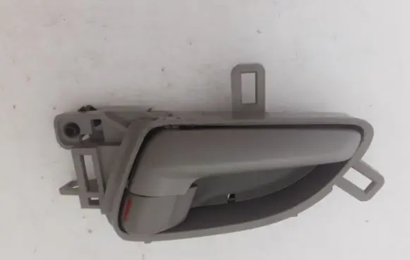 Honda Insight Front door interior handle TM8R2