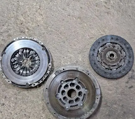 Ford Mondeo Mk III Clutch set kit 324047410