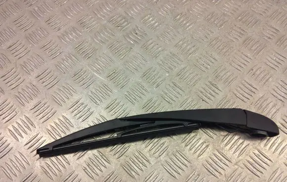 Toyota Highlander XU70 Rear wiper blade arm