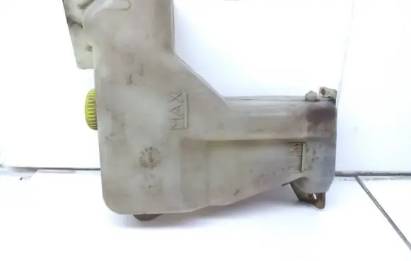 Nissan Almera Coolant expansion tank/reservoir