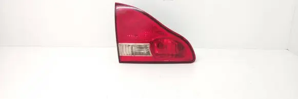 Toyota Avensis Verso Tailgate rear/tail lights 7654