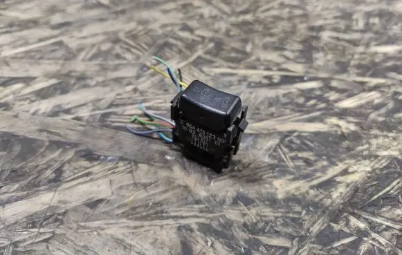 Porsche 944 Sunroof switch 94461312300