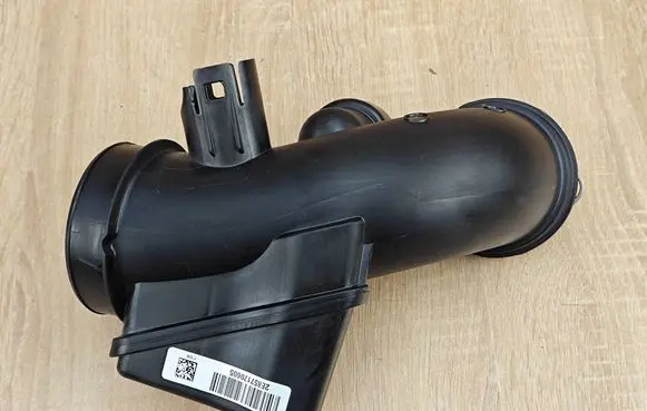 BMW 8 G16 Air intake duct part 8571706