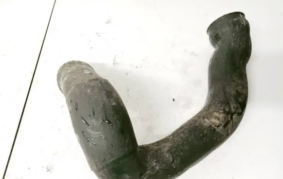 Audi A6 S6 C5 4B Intercooler hose/pipe 4b0145746e