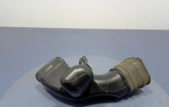 Intake resonator