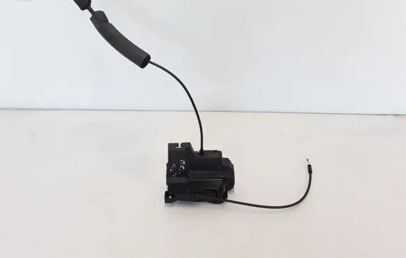 Renault Megane III Rear door lock 825035901R
