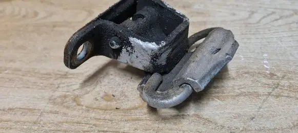 Volvo 760 Rear door upper hinge 